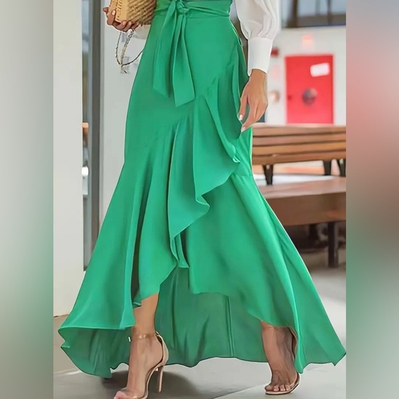 NEW| Mermaid Belted Trim Ruffled Panel Hem Skirt - Picture 6 of 11